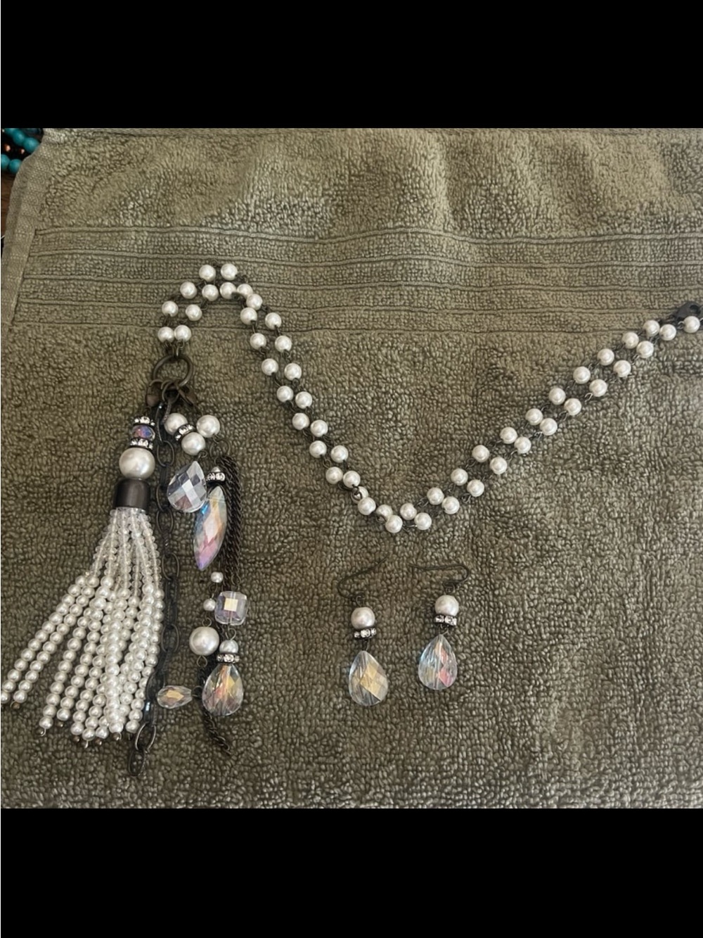 Plunder Pearl and Iridescent Teardrop Statement Necklace with Matching Earrings